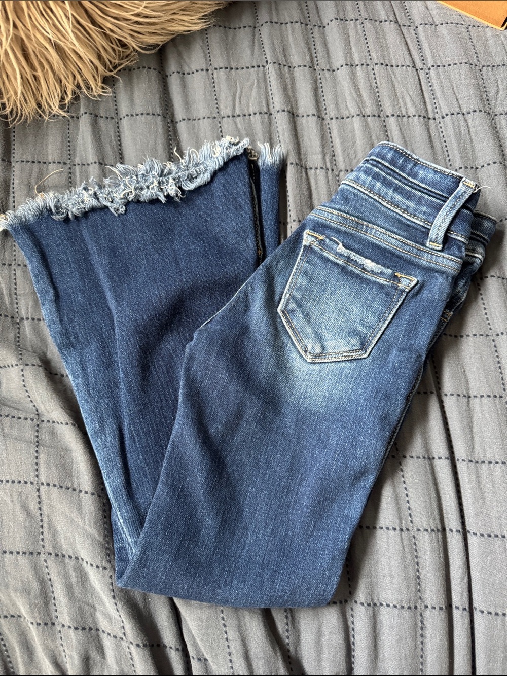 Frayed Hem Dark Blue Stretch youth Jeans